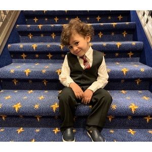 Van Heusen suit for boys